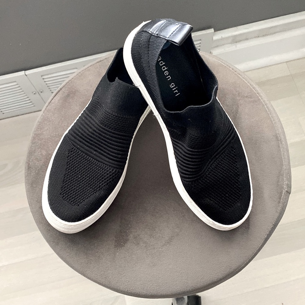 Madden Girl black mesh pull on sneaker/shoes